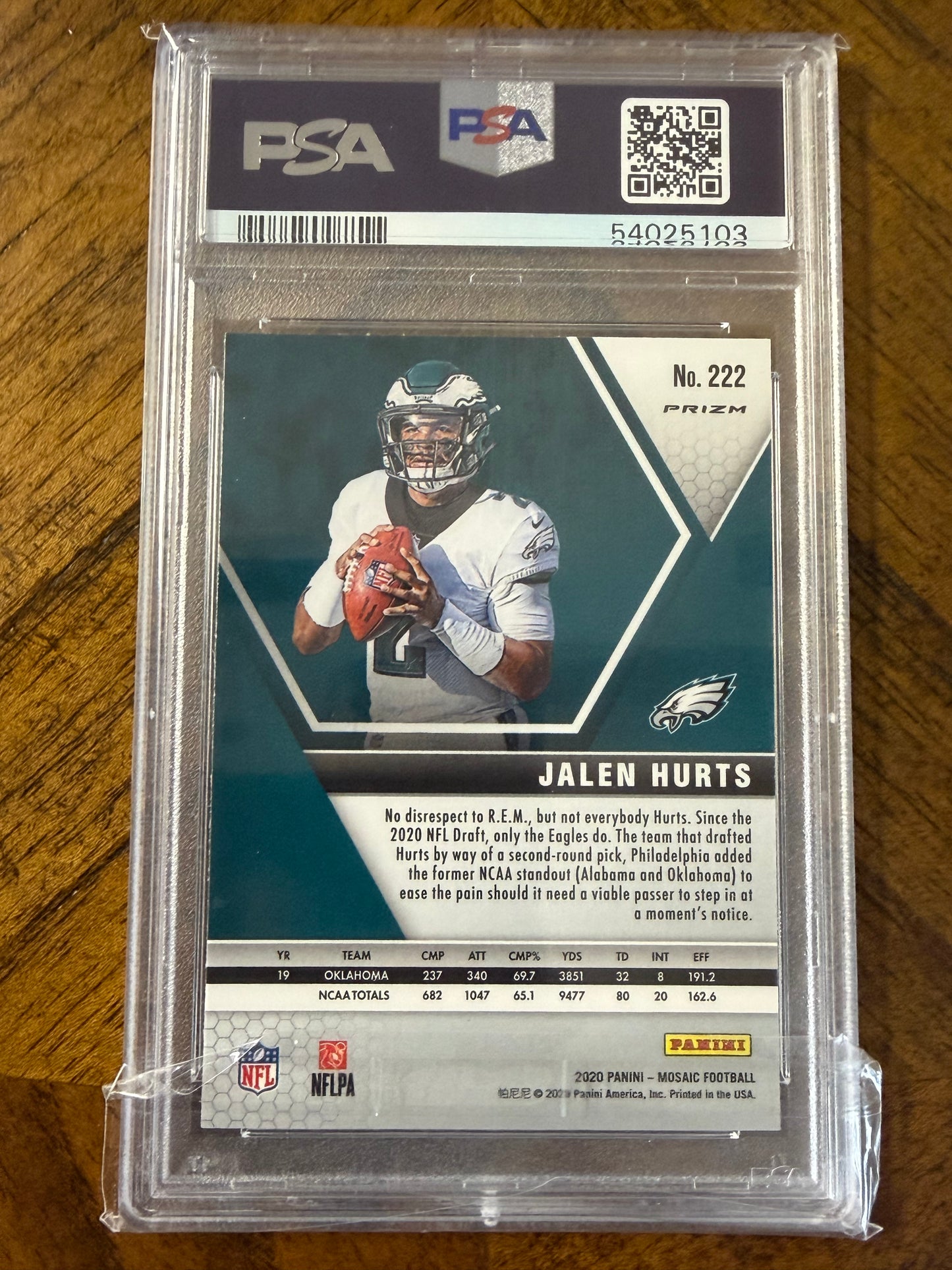 2020 Panini Mosaic #222 Jalen Hurts Prizm Green PSA 8